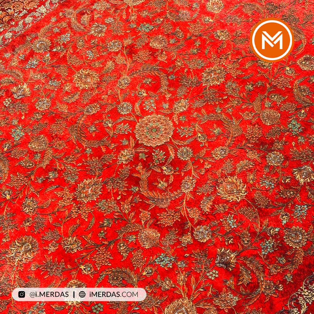 فرش کهنه نما کد 25CN0110 زمینه لاکی